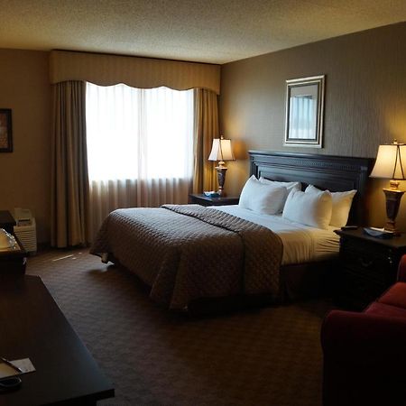 Salvatores Grand Hotel Williamsville Exterior foto