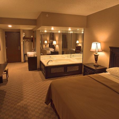 Salvatores Grand Hotel Williamsville Exterior foto
